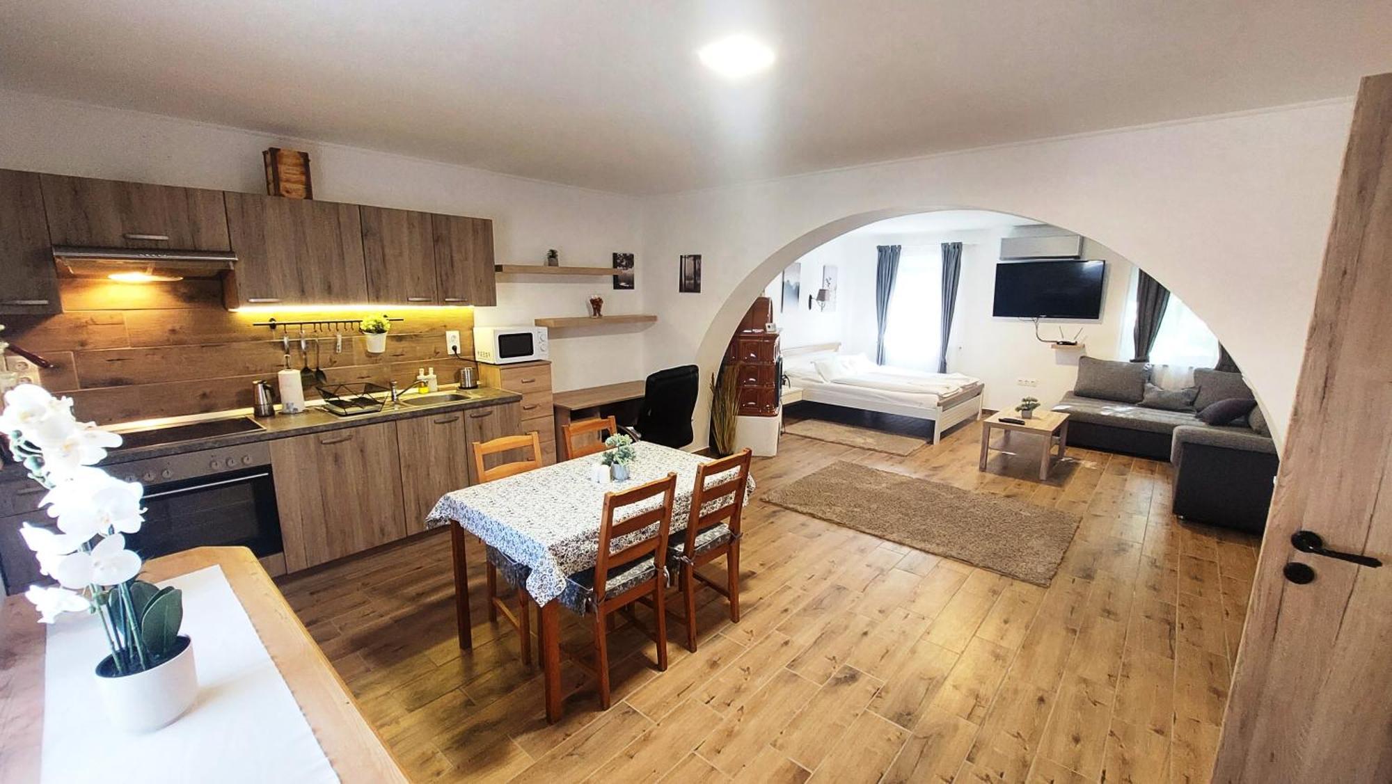 Lipicai Hotel Es Etterem Szilvásvárad Εξωτερικό φωτογραφία